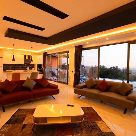 Lila Villa *